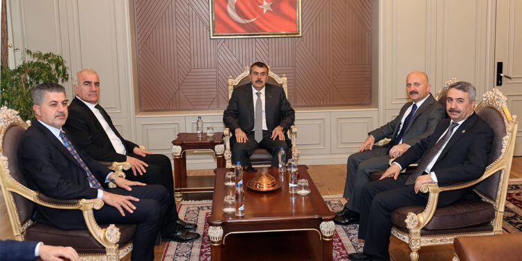 Bakan Yusuf Tekin Adıyaman'a gitti