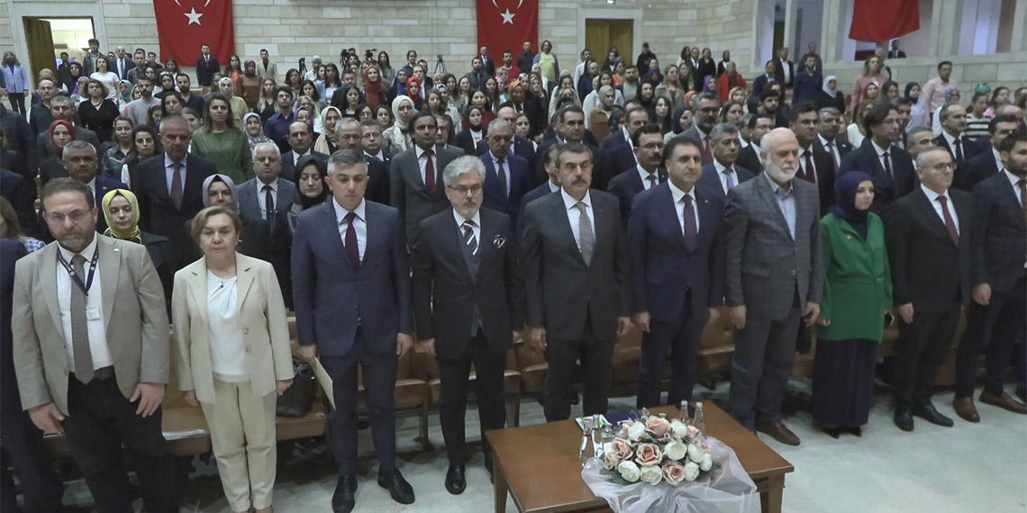 Bakan Tekin'den İsrail-Filistin savaşı açıklaması