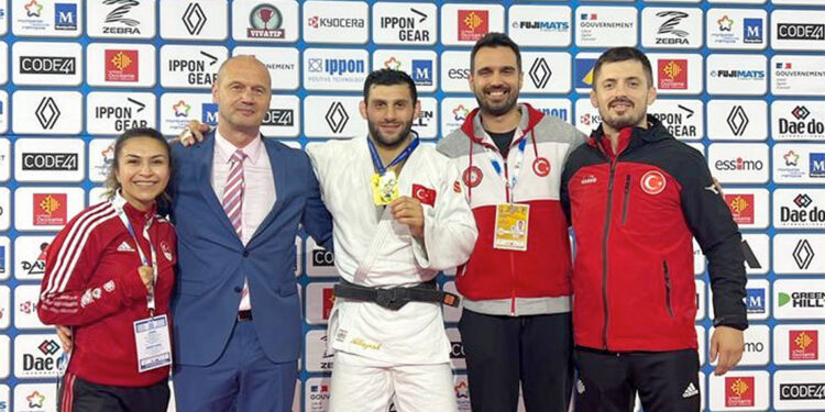 Milli judocu Vedat Albayrak Avrupa şampiyonu