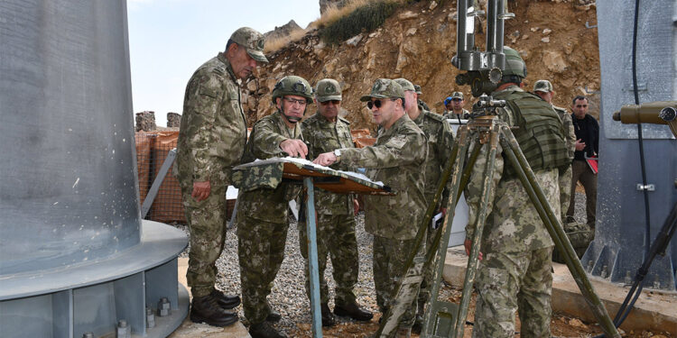 Pençe Harekat bölgelerinde 165 PKK'lı etkisiz hale getirildi
