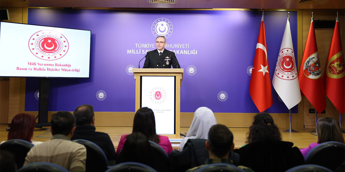 Milli Savuma Bakanlığı (MSB) Basın ve Halkla İlişkiler Müşaviri Tuğamiral Zeki Aktürk, "Irak ve Suriye'nin kuzeyi de dahil son bir haftada 59 terörist etkisiz hale getirildi" dedi.