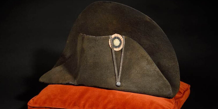 Napolyon'un şapkası açık artırmayla satılacak