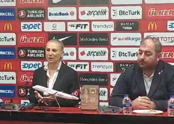 Uluslar B Ligi'ne çıkmış olmanın gururunu yaşıyoruz