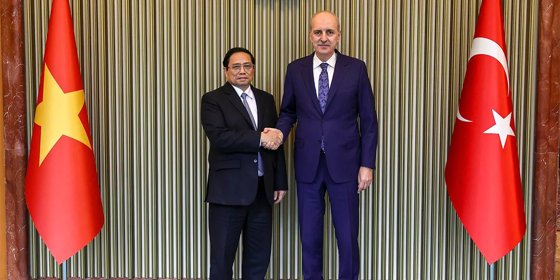Tbmm başkanı numan kurtulmuş vietnam başbakanı pham minh chinh ile meclis’te görüştü.
