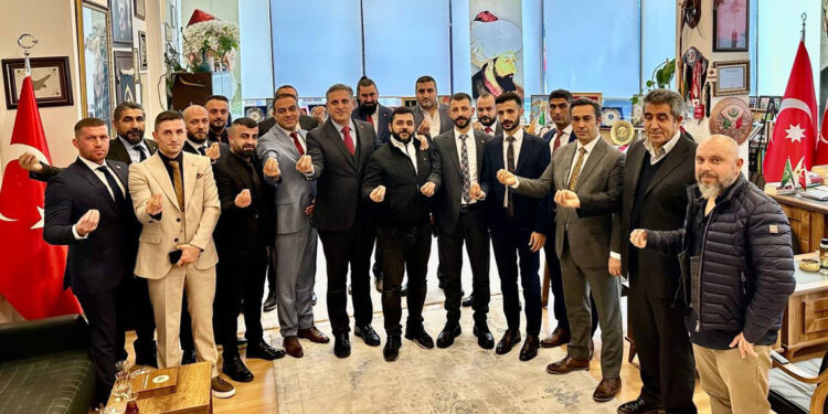 Ocak Partisi İstanbul İl Başkanı Kadir Canpolat'ı ziyaret etti