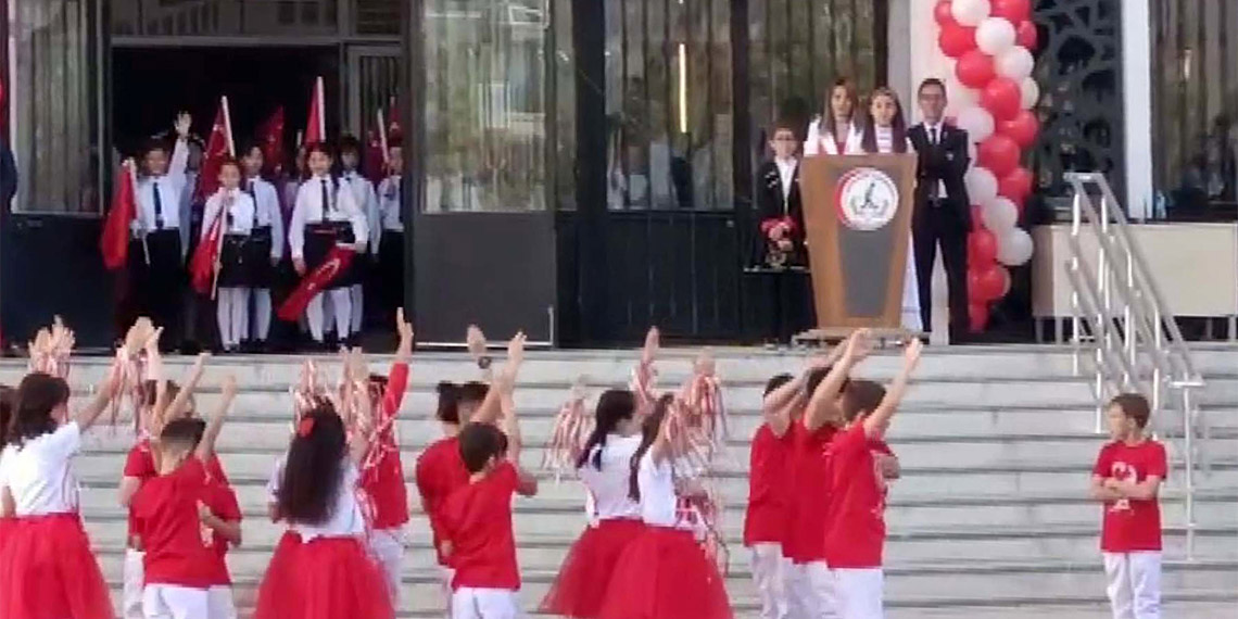 Öğrencisini ötekileştiren öğretmene kınama ve yer değiştirme cezası