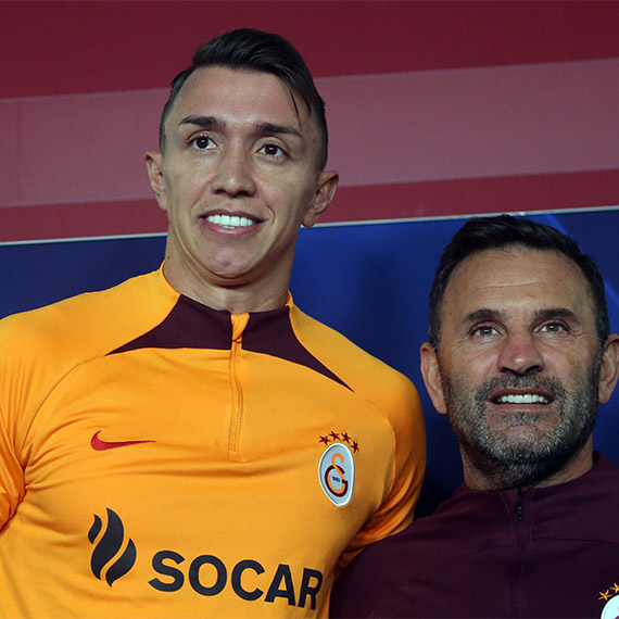 Galatasaray Teknik Direktörü Okan Buruk, “Hedefimiz kazanmak. Çok iyi bir takıma karşı oynayacağız. Bu sefer amacımız hem iyi oynayıp hem de kazanmak” dedi.