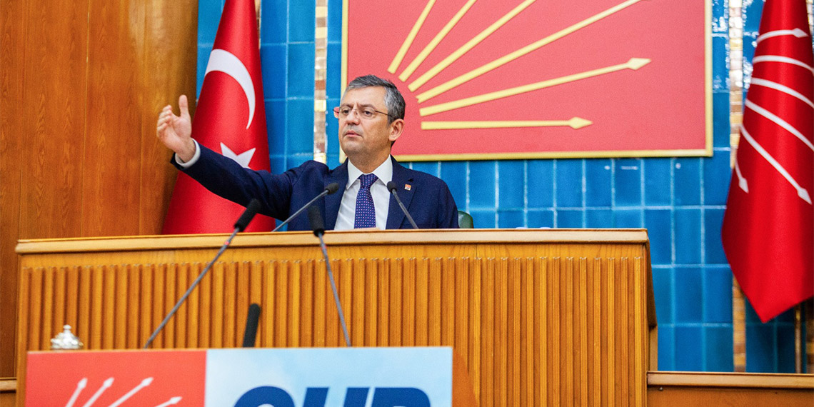 CHP Genel Başkanı Özgür Özel, Yargıtay'ın kararının Meclis'e karşı darbe girişimi olduğunu belirterek, " Karar Meclis'e karşı darbe girişimidir" dedi.