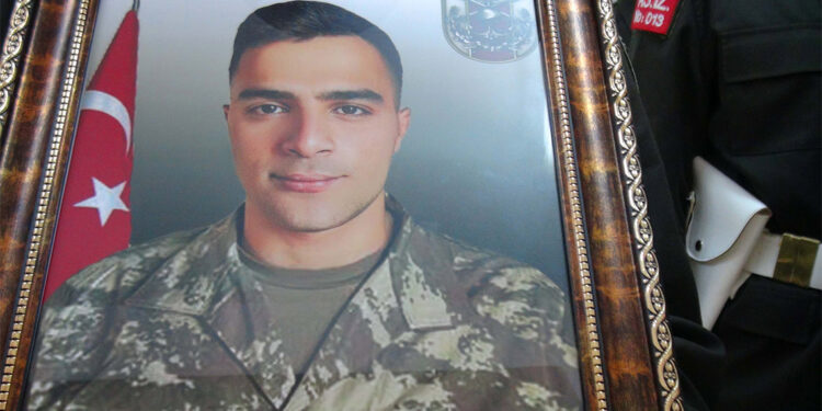 Şehit Er Onur Özbek'in cenazesi memleketine uğurlandı