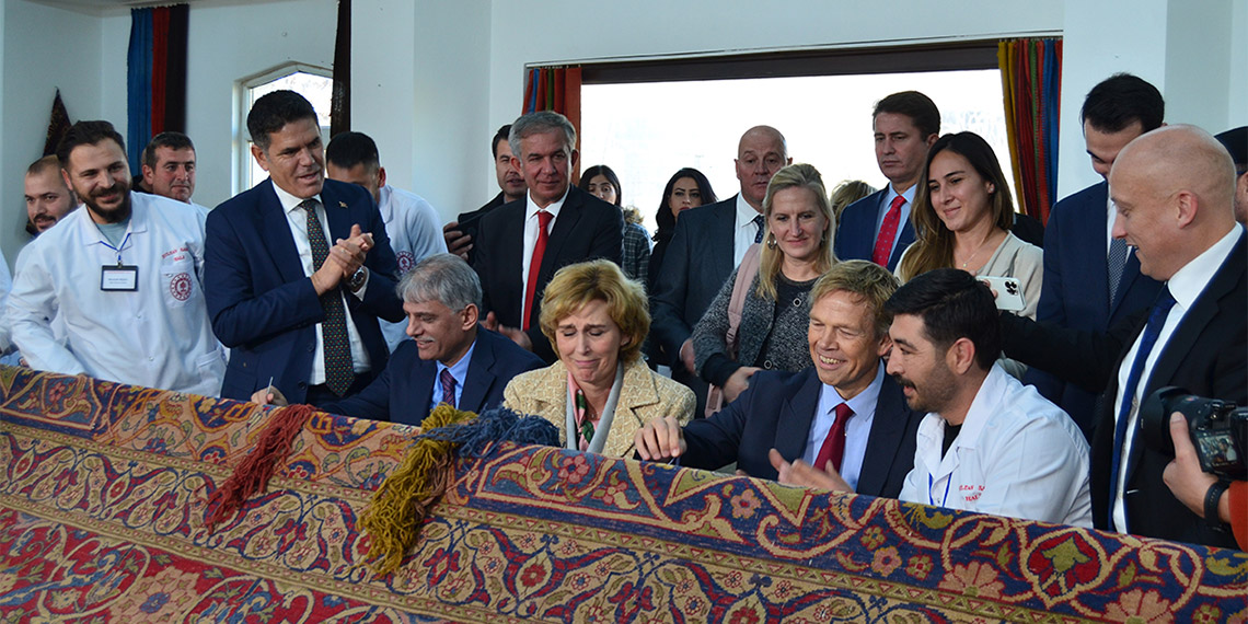 II. Abdülhamid'in Hollanda'ya hediye ettiği halı restore edilecek