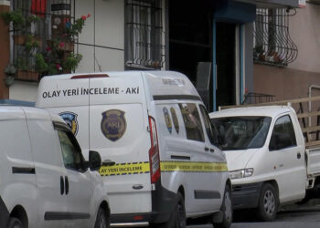 Evini bastığı kadın ve kızını öldürüp intihar etti