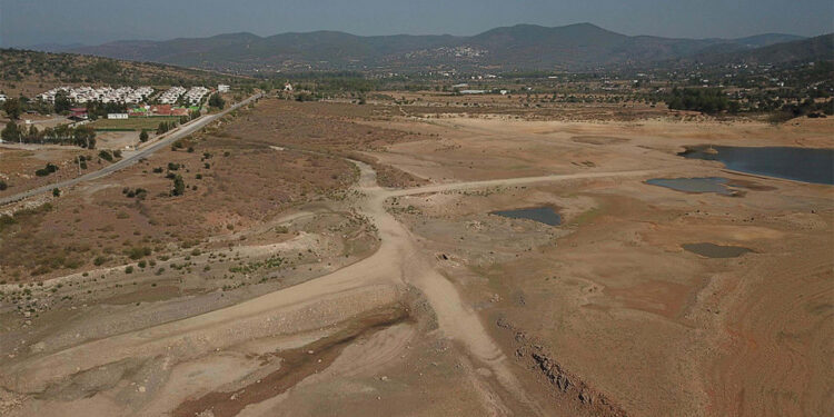 Susuz kalan Bodrum'da uzmanından uyarı