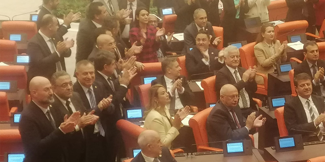 TBMM Genel Kurulu'nda yargı tartışması yaşandı. TBMM Genel Kurulu, Meclis Başkanvekili Bekir Bozdağ başkanlığında toplandı.