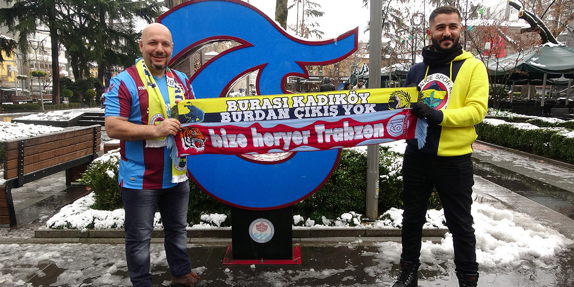 Trabzonsporlu taraftarlar, deplasman yasağı uygulandığı için Fenerbahçe maçını Ülker Stadyumu'nda seyredemeyecek.