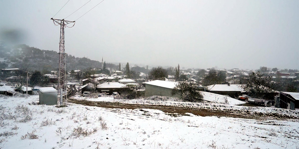 Trakya'nın yüksek kesimlerine kar yağdı