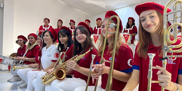Barış Kadın Bando Takımı 100'üncü yıl coşkusuna önderlik etti