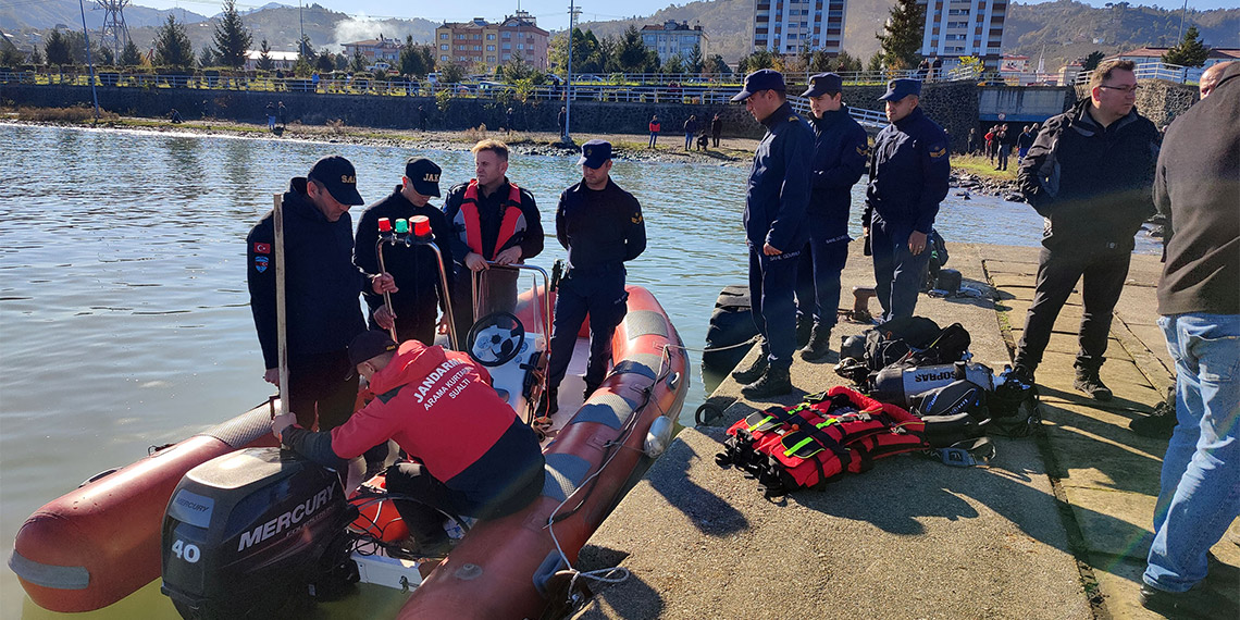 Denizde kaybolan lise öğrencilerinden 3 gündür haber yok