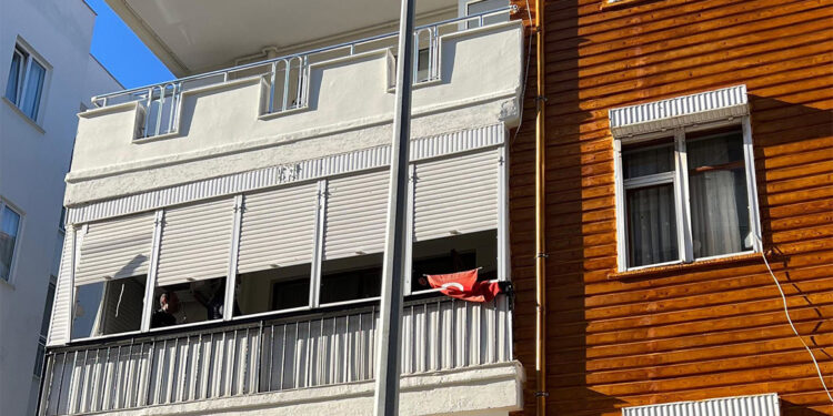 Uzman jandarma Gökhan Kam evinde ölü bulundu