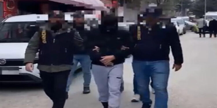 14 şehirde, müstehcen görüntü operasyonu; 19 kişi tutuklandı