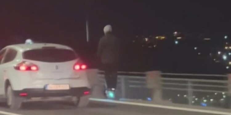 15 Temmuz Şehitler Köprüsü'nde skuter kullanımına ceza