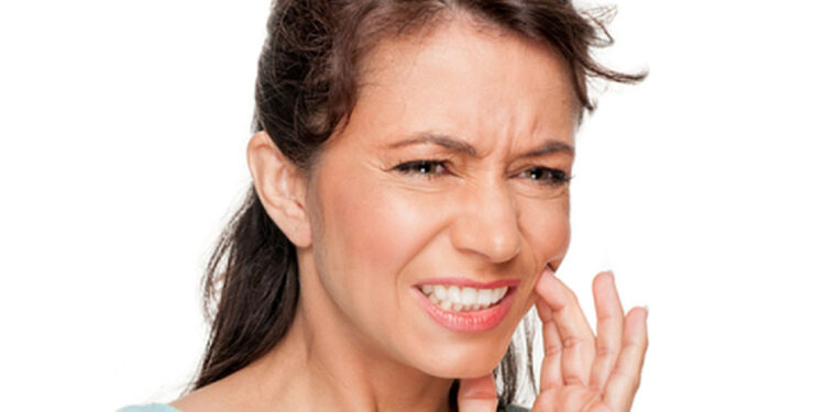 Ağız şapırdatma sesinden nefret edenlerin hastalığına dikkat!