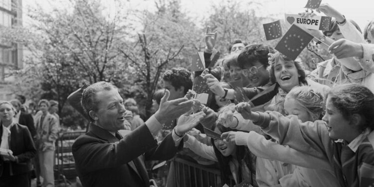 AB’nin 'kurucu babası' Jacques Delors hayatını kaybetti