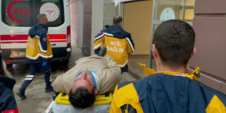 Adıyaman'da zırhlı araç devrildi: 3 asker yaralı