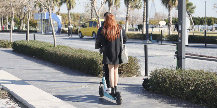 Antalya'da skuterler sabırları taşırdı