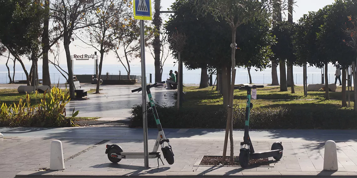 Antalya'da skuterler sabırları taşırdı