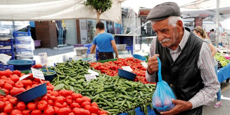 Aralık ayında açlık sınırı 14 bin 431 TL oldu