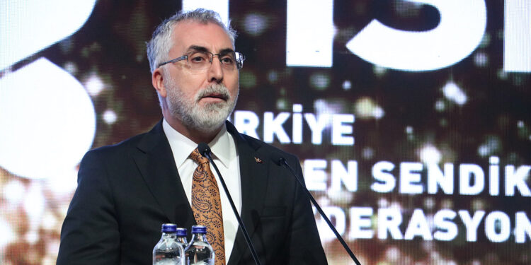 Asgari ücret görüşmelerini uzlaşma arayışıyla yürüteceğiz