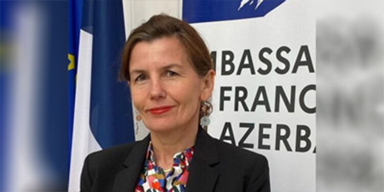 Azerbaycan, iki Fransızı ‘istenmeyen kişi’ ilan etti