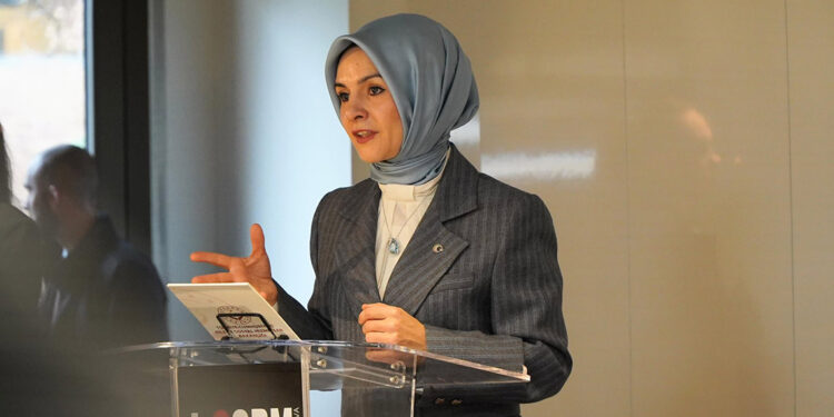 Bakan Göktaş, Cenevre’de Kadın Girişimciler Paneli’nde