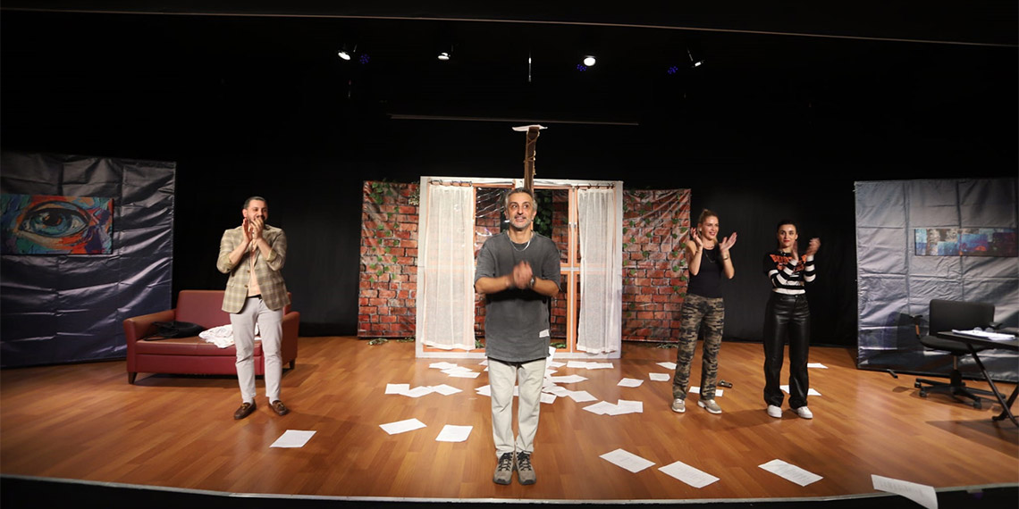 Başka Sen Yok ki tiyatro oyunu seyirciyle buluştu