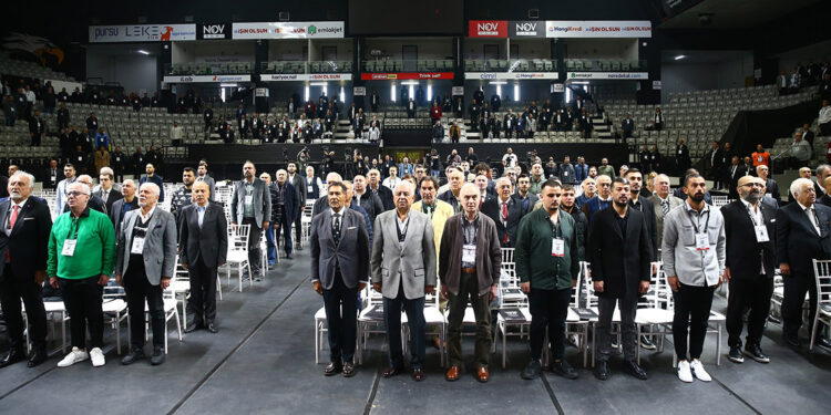 Beşiktaş Kulübü'nün genel kurul toplantısı devam ediyor