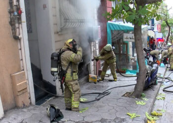 Beyoğlu'nda apart otelde yangın