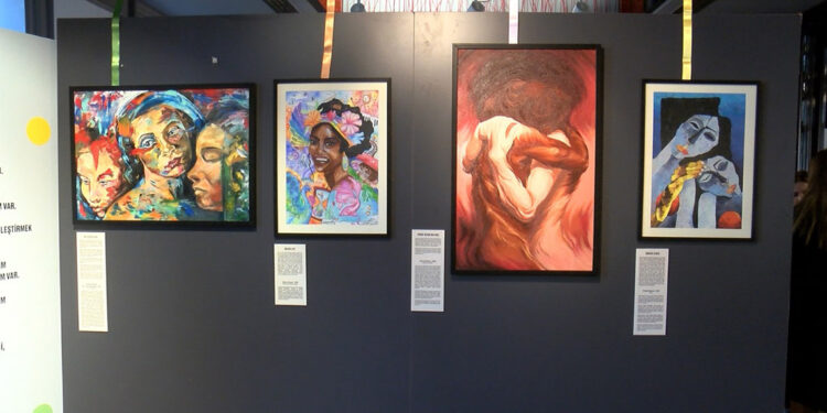 Bir Adım Var Vakfı'nın sanatçıları BASE 2023 sergisinde