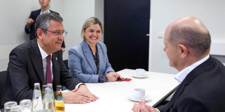 CHP Genel Başkanı Özgür Özel Berlin’de