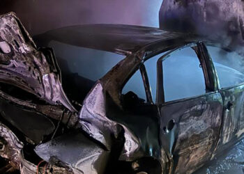 Çarpışan 2 otomobilden 1'i alev aldı; 7 yaralı