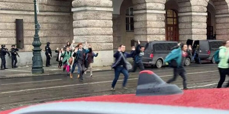 Çekya'daki saldırıda zarar gören vatandaşımız yok