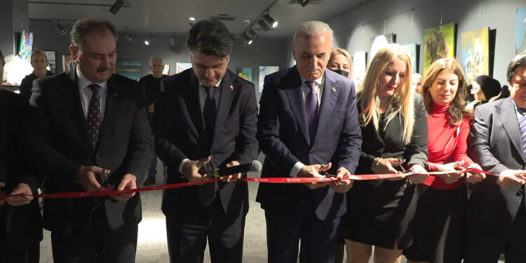 Cezaevi hükümlülerinden 'Hayat Resimle Başlar' sergisi