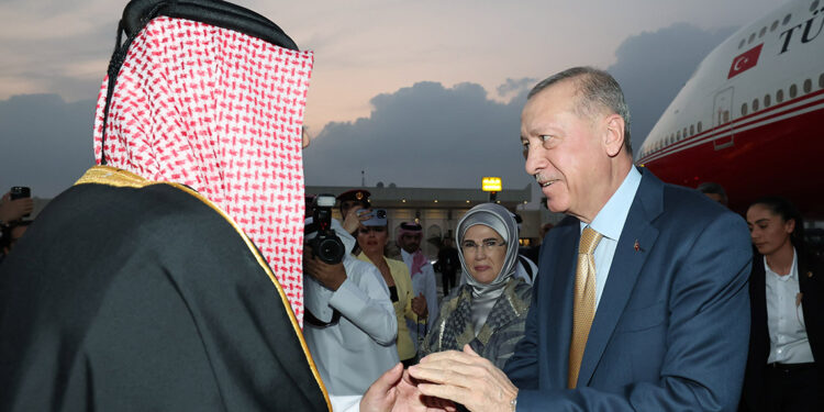 Cumhurbaşkanı Erdoğan Katar’da