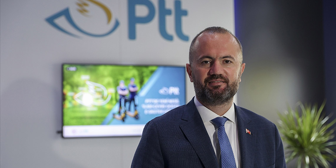 Türkiye’nin yerli ve milli ilk e-ticaret platformu olan PttAVM halka arz oluyor. PTT Genel Müdürü Hakan Gülten, "Şu anda SPK ile görüşme halindeyiz, başvurumuzu yaptık. PttAVM’nin yüzde 15’ini halka arz etmeyi düşünüyoruz" dedi.