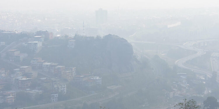 Ege'de 5 il için yoğun sis uyarısı