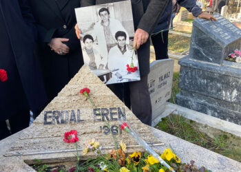 Erdal Eren, kabri başında anıldı