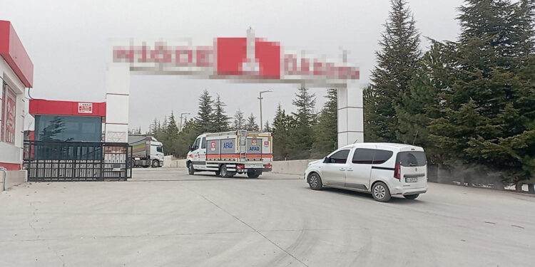 Kimyasal maddeden zehirlenen 5 işçiden 2'si öldü