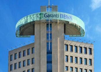 Garanti BBVA, ATM'lerine güneş enerjisi panelleri yerleştirdi