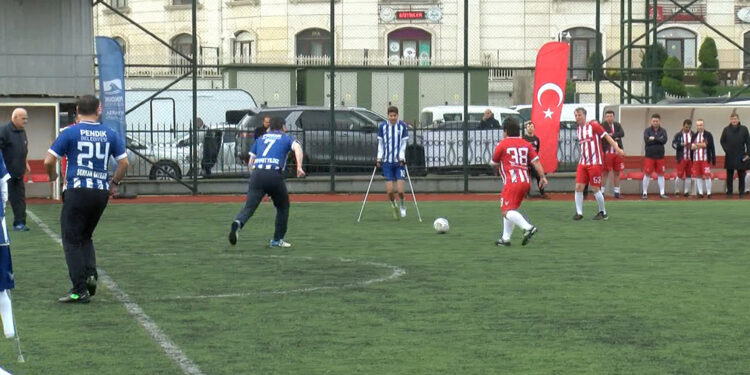 Hakim ve savcılar ampute futbol takımıyla maç yaptı