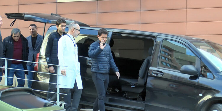 Halil Umut Meler taburcu edildi