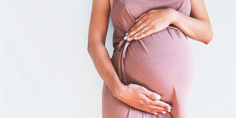 Hamilelikte maruz kalınan plastikler bebeğe zarar veriyor